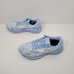Brooks Adrenaline GTS 23 Powder Blue Running Sneaker Shoes Women's Size 8.5